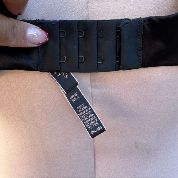 Victorias Secret Push-up Very Sexy Size36C - Picture 6 of 6
